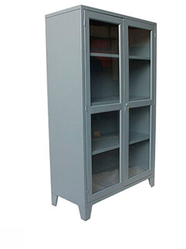Comoda con puertas de vidrio cerrada
