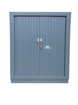Folderama con puertas cerradas